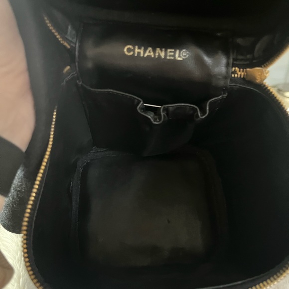 Chanel Vanity Bag - Picture 6 of 11